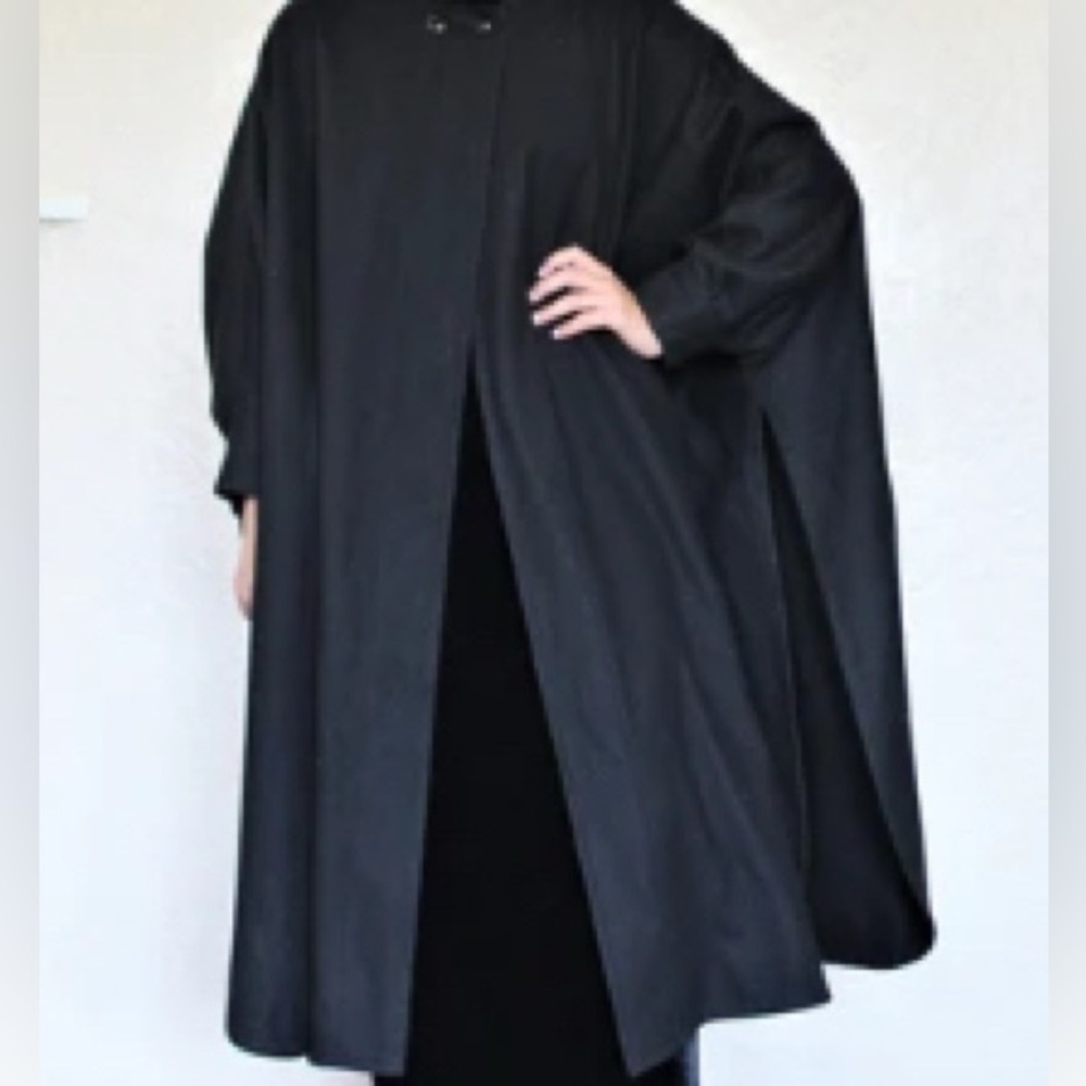 Vintage Dani Colby Poncho Cape with Raglan Sleeves